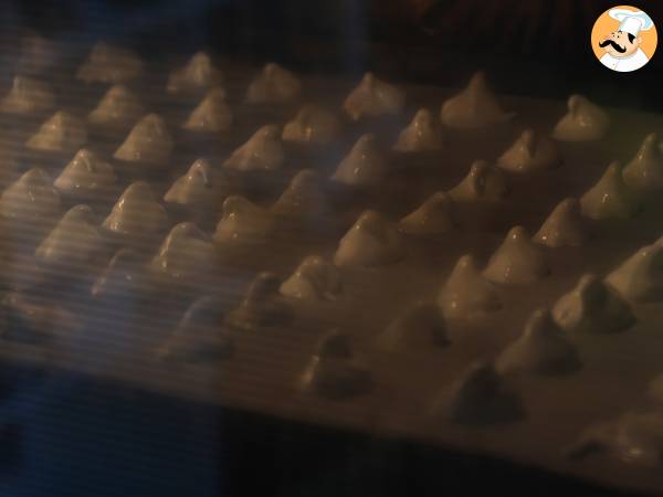 Mont blanc-style verrines with chestnut cream and meringue - Preparation step 4