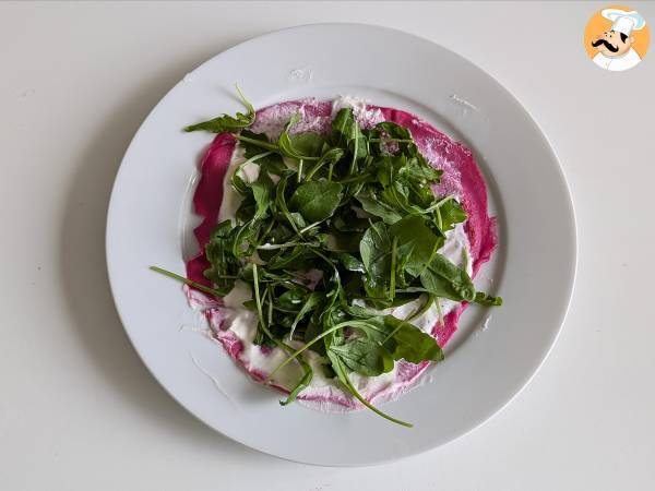 Beet crepe rolls with ricotta cheese and arugula - Preparation step 7