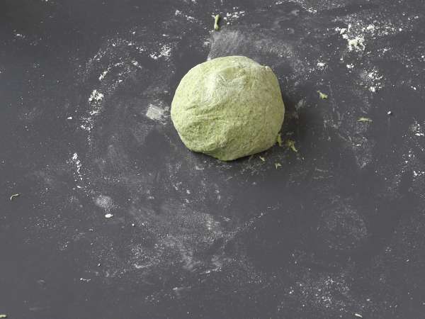 Super-easy broccoli pasta to get kids excited about vegetables, no material required! - Preparation step 4