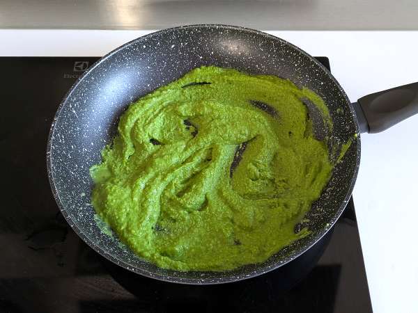 Creamy pasta with broccoli and almonds: an easy-to-prepare, flavor-packed dish - Preparation step 7