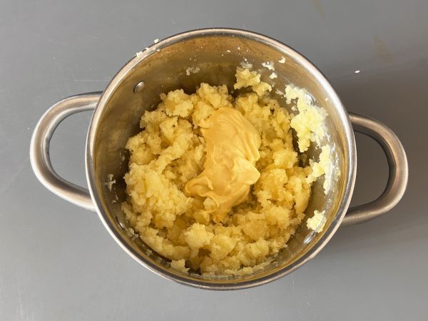 Cold potato cake with tuna and mayonnaise, you don't need an oven to make it! - Preparation step 2