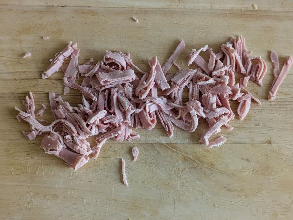 Cream and ham pasta: creamy, quick and irresistible! - Preparation step 1