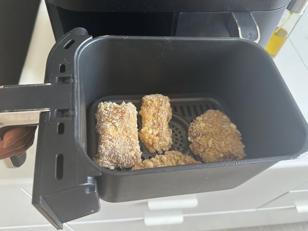 Breaded chicken in the Air Fryer: easy and ready in 20 minutes - Preparation step 4