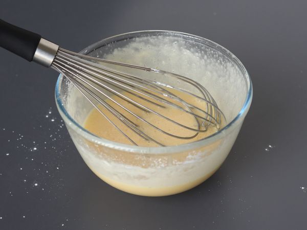 Marbled flan without crust, super easy to make for a guaranteed wow effect - Preparation step 2