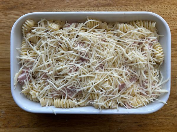Ham and cheese pasta gratin in the airfryer - Preparation step 3
