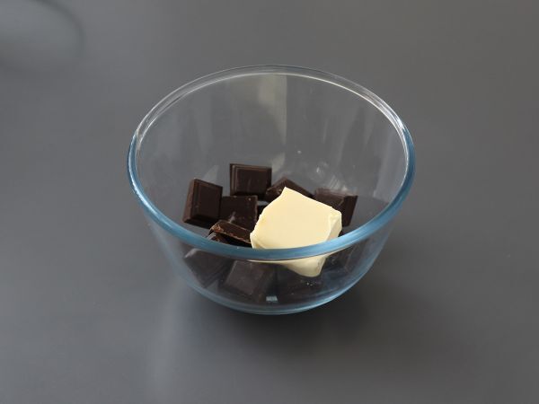 The perfect chocolate mousse, ultra gourmet with a hint of salt - Preparation step 2