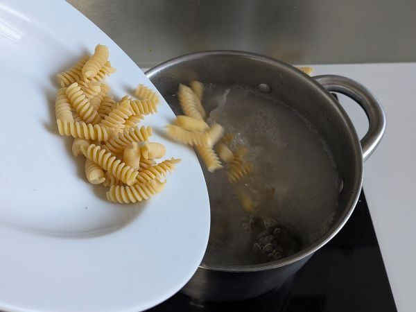 Creamy asparagus and bacon pasta: easy and tasty recipe - Preparation step 6