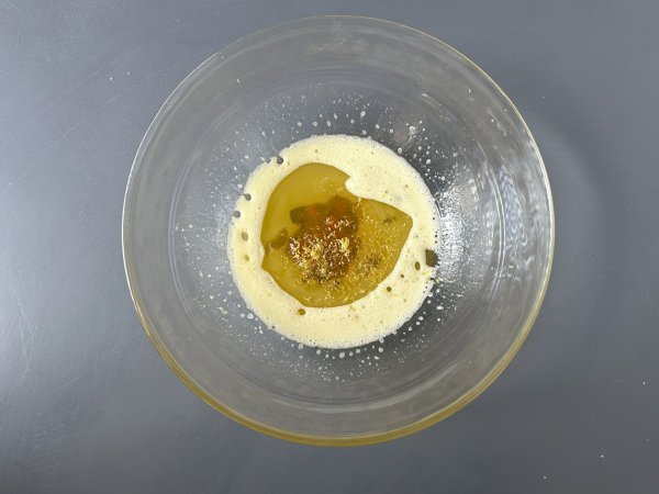 Ghriba almond and coconut cookies, a classic of Moroccan pastry making - Preparation step 2