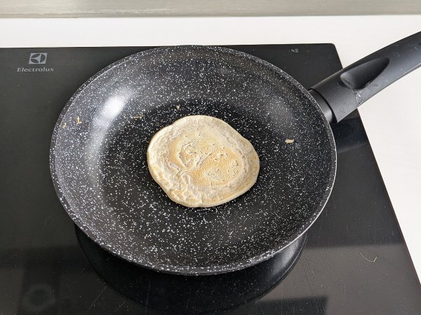 Fluffy vegan pancakes with flax egg: easy and egg-free recipe - Preparation step 8