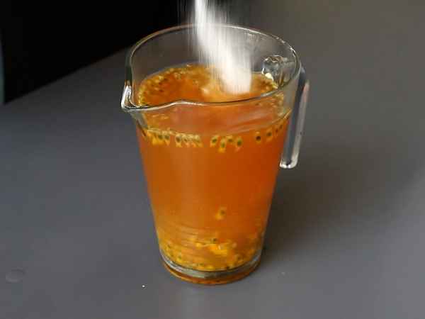 Passion fruit iced tea, the perfect summer drink! - Preparation step 3