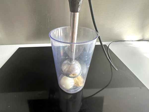 Hard-boiled egg mayonnaise: light, tasty and oil-free - Preparation step 2