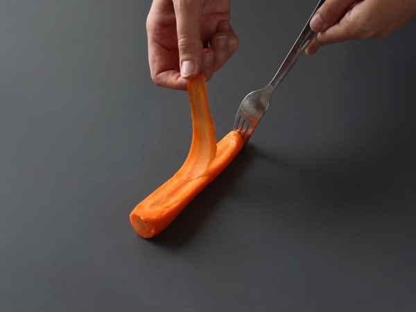 Vegetable tagliatelle salad with peanut sauce - Preparation step 3