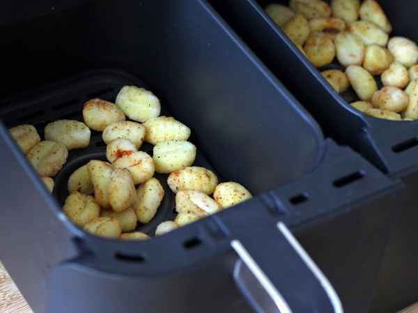 Crispy gnocchi salad, ultra trendy, gourmet and balanced, perfect for summer! - Preparation step 2