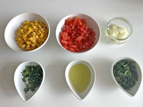 Quinoa salad with a tabbouleh flavor: Refreshing and even healthier - Preparation step 3