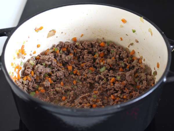 Pasta with bolognese sauce - tagliatelle al ragù alla bolognese - Preparation step 3