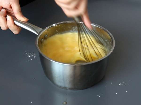 Lemon tiramisu, a classic with a tangy twist - Preparation step 1