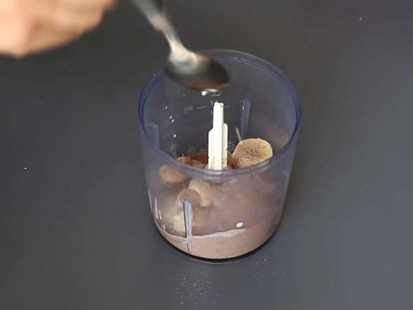 Chocolate whey super protein ice cream, ready in 5 minutes! - Preparation step 2