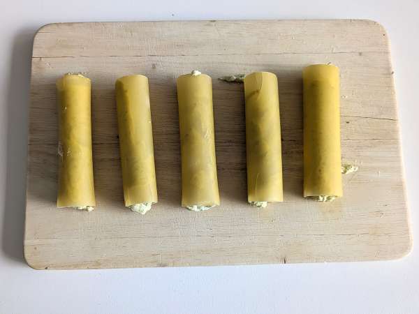 Creamy pesto cannelloni au gratin: the easy and tasty recipe - Preparation step 5