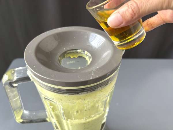 Zucchini cream with green apple and yogurt ready in 30 minutes - Preparation step 6