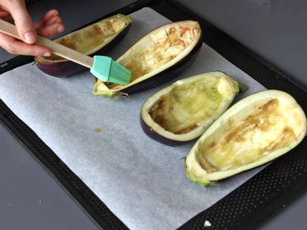Stuffed eggplant with mozzarella au gratin - Preparation step 2