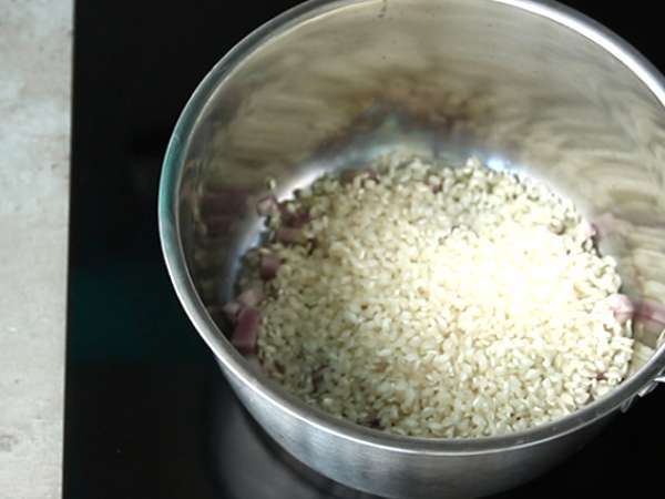 Roquefort Risotto - The Iconic Italian rice dish with blue cheese - Preparation step 1