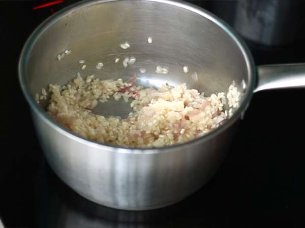 Roquefort Risotto - The Iconic Italian rice dish with blue cheese - Preparation step 2