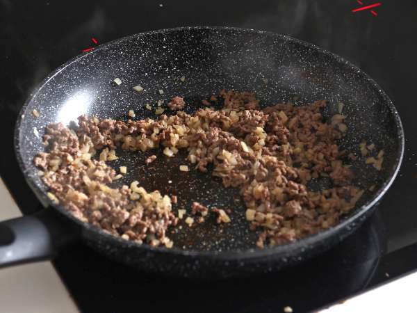 Garnished nachos perfect for an aperitif dinner! - Preparation step 2