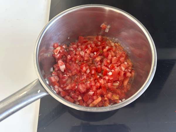 Huevos rancheros: the emblematic and tasty Mexican recipe - Preparation step 3