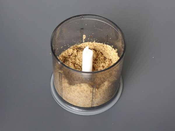 Super-easy walnut cake with just 4 ingredients - Preparation step 2