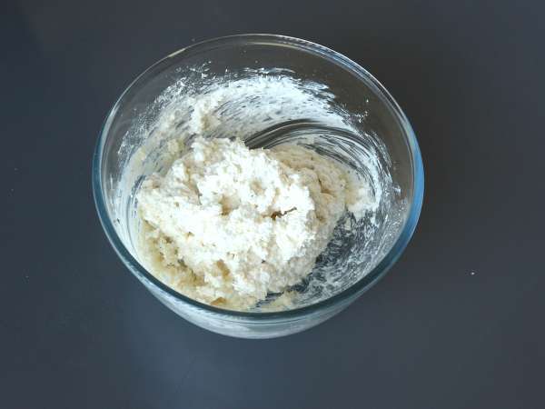 Aperitif cheese spread in the shape of pumpkins, perfect for Halloween! - Preparation step 1