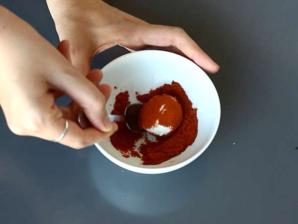 Aperitif cheese spread in the shape of pumpkins, perfect for Halloween! - Preparation step 3