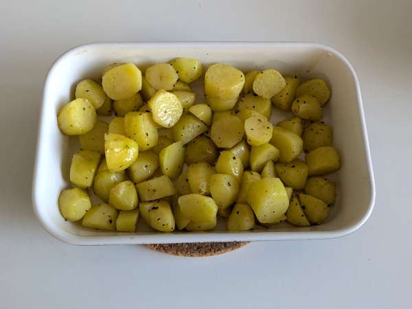 Creamy baked cacio e pepe potatoes: the easy side dish that drives everyone crazy! - Preparation step 5