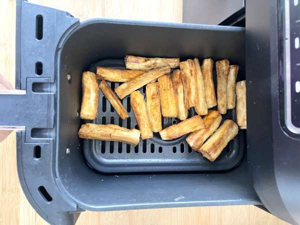 Cassava fries in the Air Fryer - Preparation step 5