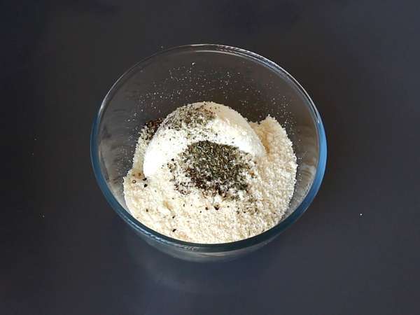 Cheese ball appetizers - Preparation step 1