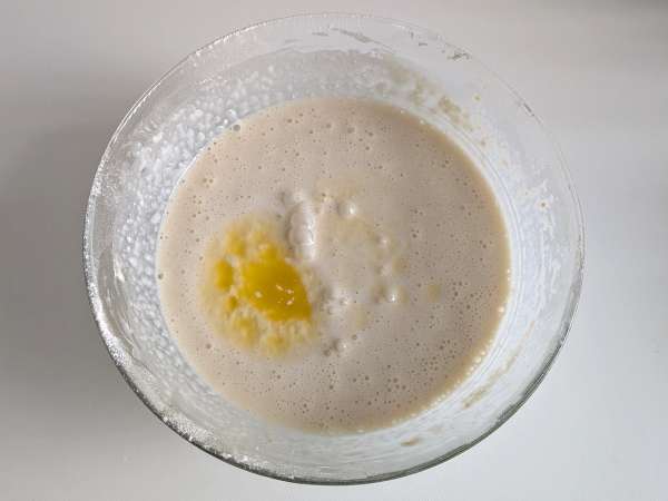 Ricotta and mushroom crepes: the perfect creamy vegetarian recipe for any occasion - Preparation step 2