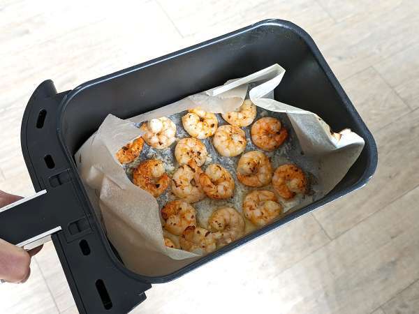 Shrimps cooked in the Air Fryer, a simple and tasty recipe - Preparation step 5