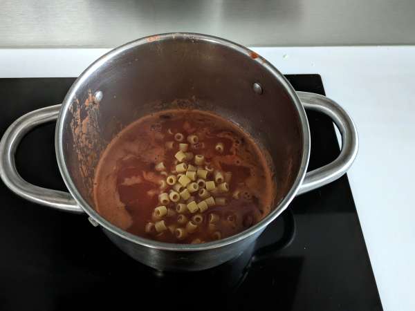 Pasta e fagioli, the quick and creamy Italian recipe that combines pasta with beans - Preparation step 4