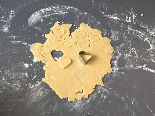 Shortbread tart with strawberry jam, perfect for Valentine's day - Preparation step 6
