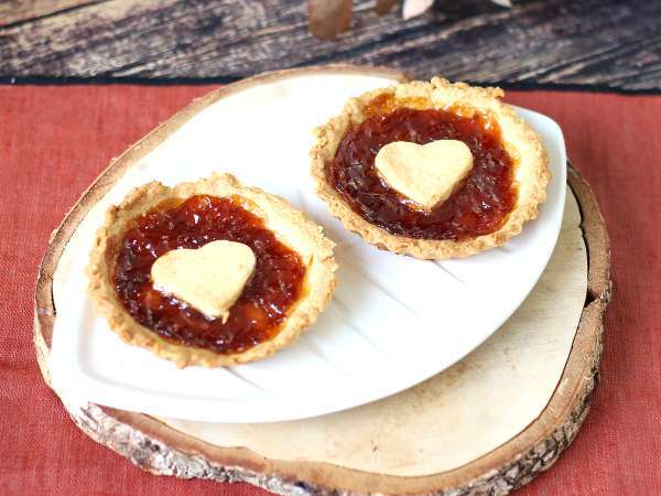 Strawberry jam Valentine's Day tarts: homemade romantic treats - Preparation step 6
