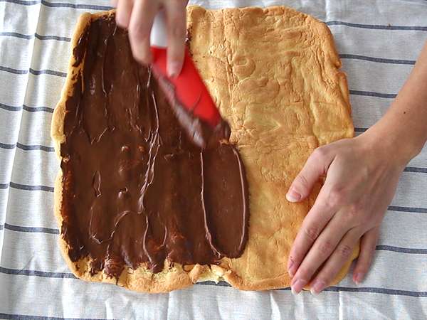 Nutella roll cake - Preparation step 5