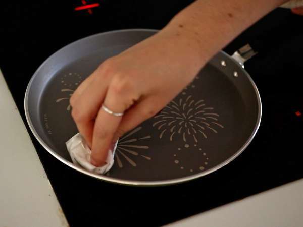 French crêpes tagliatelle with chocolate and peanuts! - Preparation step 3