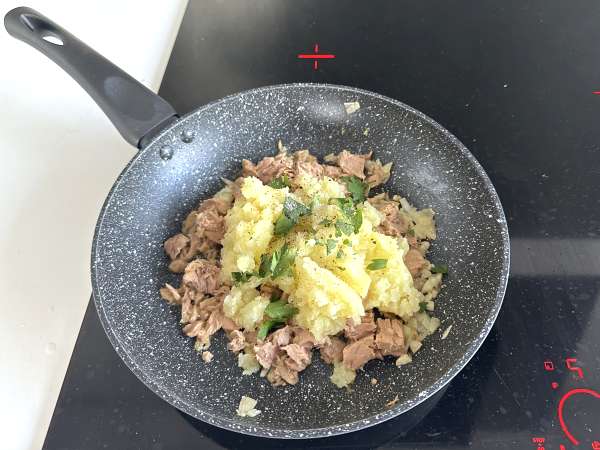 Crispy tuna fritters with Air Fryer: an irresistible aperitif! - Preparation step 3