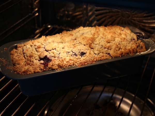 Blueberry crumble cake: the cake that combines fondant, softness and crunch! - Preparation step 8