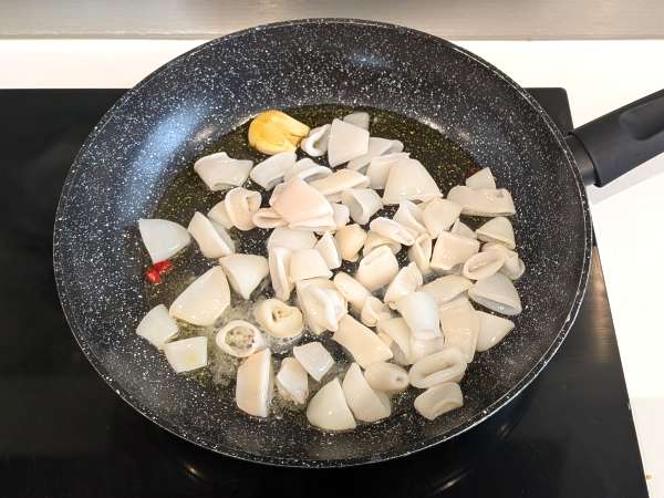 Squid sauce: a perfect pasta sauce - Preparation step 4