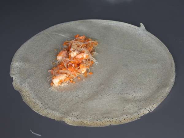 Shrimp spring rolls cooked in Air fryer - Preparation step 5