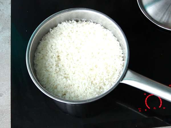 Onigiri with egg yolks cured in soy sauce - Preparation step 3