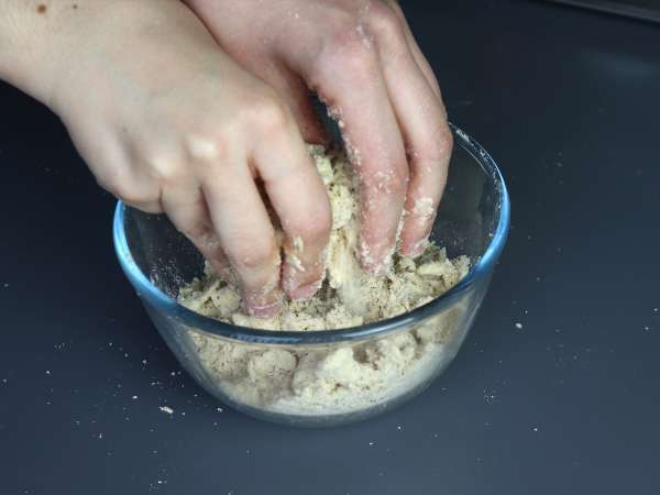 Ratatouille crumble, a quick and easy dish you'll love! - Preparation step 2