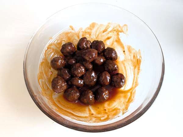 Meatballs in air fryer with sweet and sour sauce barbecue style: easy and tasty recipe - Preparation step 8