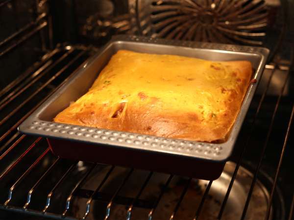 Savoury ham and feta brownies with pumpkin: the perfect recipe with soup leftovers! - Preparation step 4