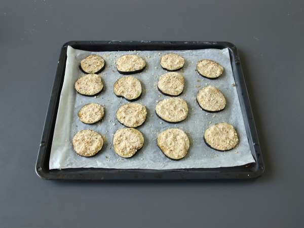 Baked eggplants, a light and tasty side dish - Preparation step 5